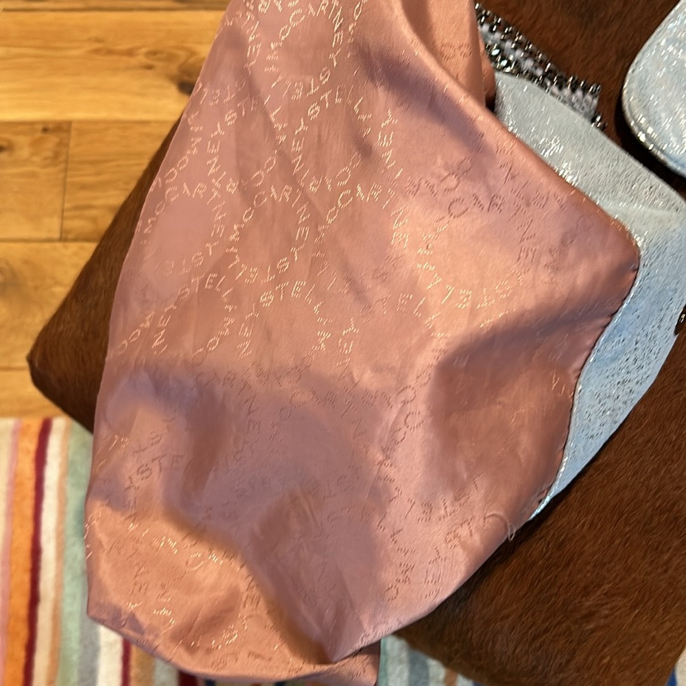 stella Mc Carney like new lg fold over or strap metallic bag - Picture 9 of 11